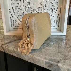 ❄️4 For $20 Lancôme gold shimmer makeup bag w/gold flower tassel zipper pull